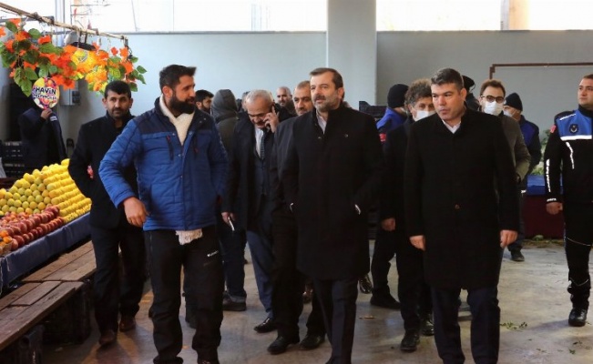 Bursa Gürsu'da Başkan Işık pazarcılarla buluştu