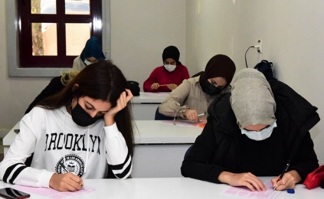 Bursa Yıldırım'dan gençlere Türkiye geneli deneme sınavı 