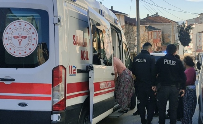 Kocaeli'de komşular arasındaki kavgada 2 kişi hastaneye kaldırıldı