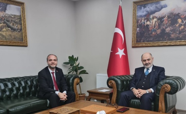 Rektör Uslu Kavaklıoğlu'nu ziyaret etti 
