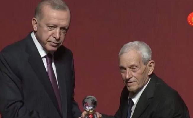 Bergamalı İsmail Araç’a Cumhurbaşkanı Erdoğan’dan ödül