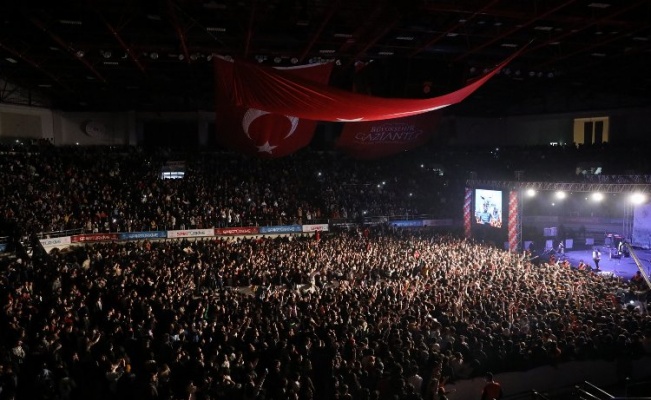 Gaziantep Büyükşehir'de Eypio Konseri 