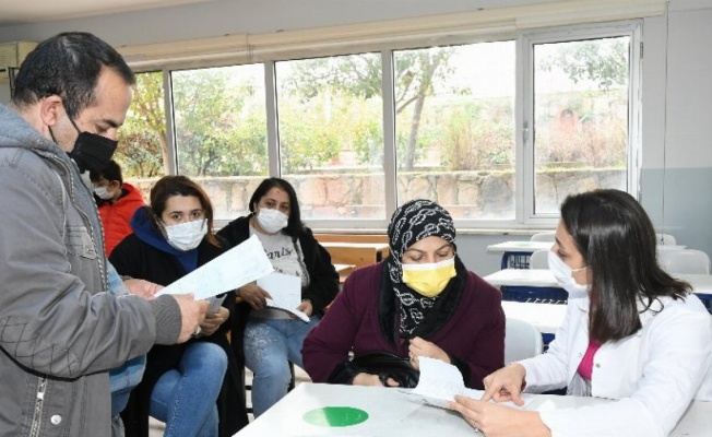 İzmir Karabağlar'da eğitime kesintisiz destek