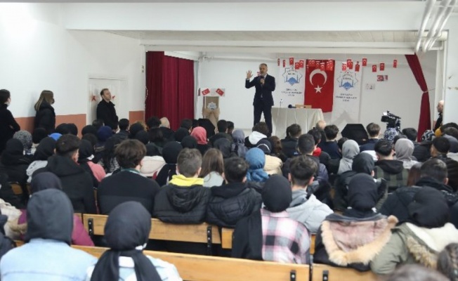 Bursa'da Başkan Aktaş'tan liseli öğrencilere nasihat