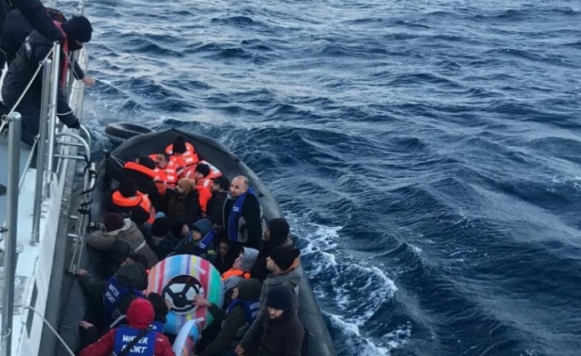 Muğla Marmaris'te 25 düzensiz göçmen yakalandı