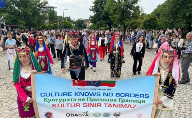 Manisa heyeti, Bulgaristan’ın Eğitim ve Kültür Bayramı kutlamalarına katıldı