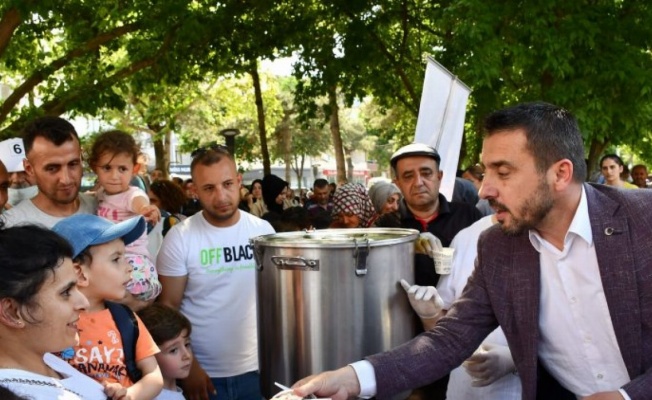 Bursa'da Kestelli çocukların 'süt' keyfi