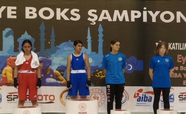 Bursa Büyükşehir'li boksörlerden 6 madalya