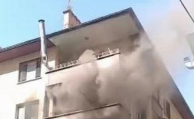 Diyarbakır Yenişehir'de apartman dairesindeki yangın korkuttu