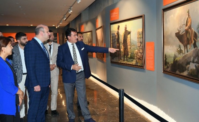 AK Parti Genel Başkan Yardımcısı Dr. İleri, Bursa'da Fetih Müzesi’ne hayran kaldı