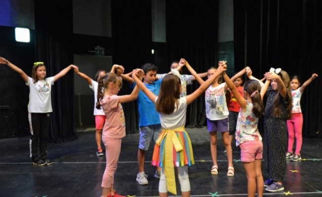 Bursa Yıldırım'da 'halk oyunları' kursuna yoğun ilgi