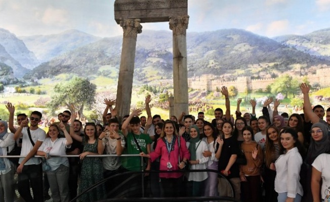 Balkanlar’dan Bursa'ya gelen öğrencilerin Osmangazi'de 'Fetih' yolculuğu
