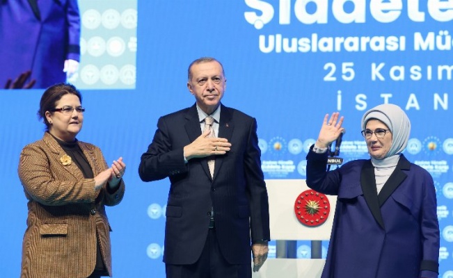 Cumhurbaşkanı Erdoğan: Toplumsal hayatın temel direği kadındır