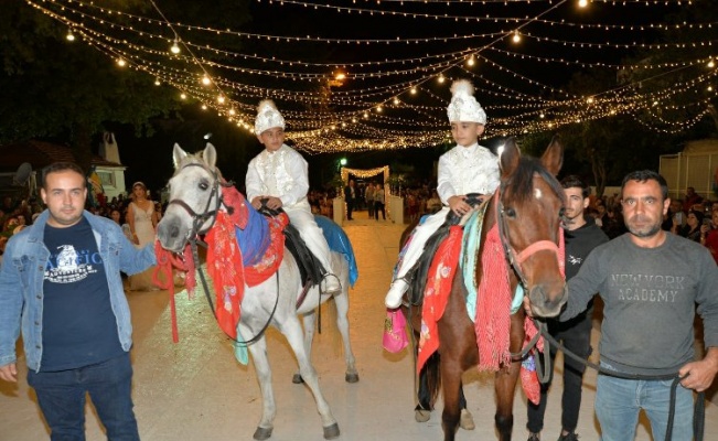 Muğla'da sünnet düğününde Yörük geleneği yaşatıldı