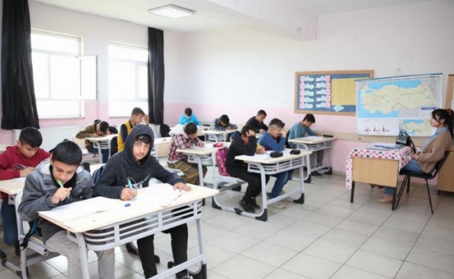 Mardin Büyükşehir Belediyesi'nden eğitime destek