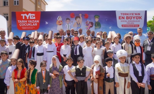 Diyarbakır'da çocuklar 'tarih' yazdı