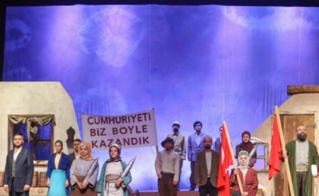 Şehir Tiyatrosu İstanbul'dan ödülle döndü