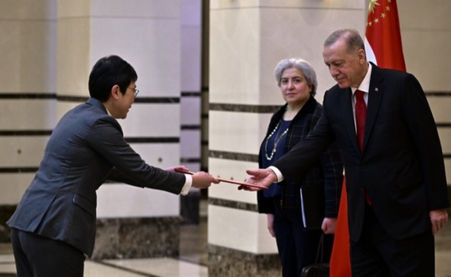 4 ülkenin büyükelçilerinden Cumhurbaşkanı Erdoğan'a güven mektubu