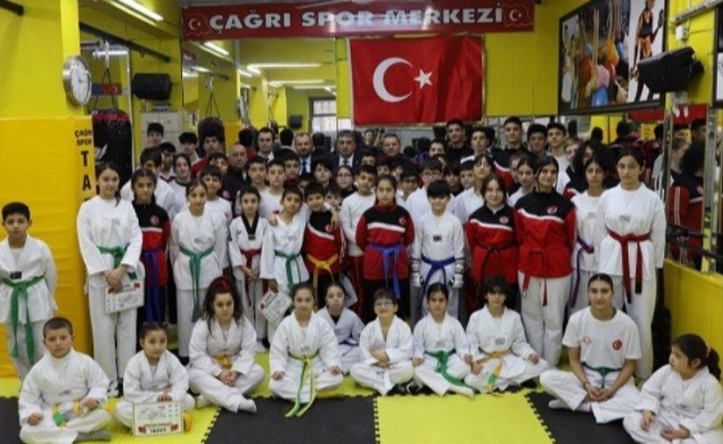 İzmir Gençlik ve Spor İl müdürü Murat Eskici'den Çağrı Spor Kulübü'ne ziyaret