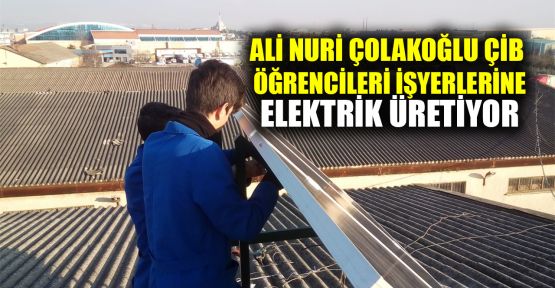 Ali Nuri Çolakoğlu öğrencileri elektrik üretiyor