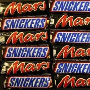 Mars,snickers ve diğer bazı çikolatalarda plastik çıktı