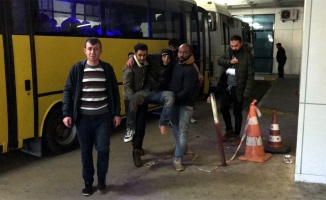 Yunanistan'da darbedilen düzensiz göçmenler Türkiye'de tedavi ediliyor