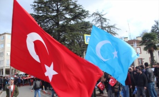 Çin'in Doğu Türkistan politikaları İnegöl'de yürüyüşle protesto edildi