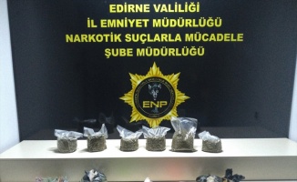 Edirne'de uyuşturucu satıcılarına yönelik operasyonda 4 şüpheli yakalandı