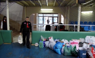 Edirne'de depremzedeler için yardım toplanıyor