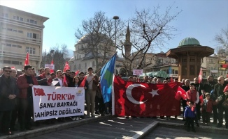 Bursa'da, AP'de Türk bayrağı yırtan ırkçı Yunan milletvekiline tepki