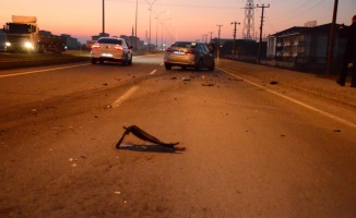 Karasu'da iki otomobil çarpıştı: 2 yaralı