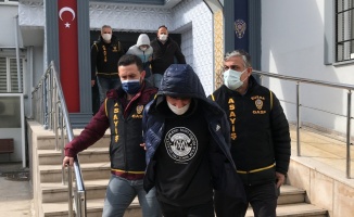 Bursa'da PTT şubesinden silahlı soygun yapan 2 şüpheli tutuklandı