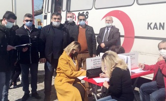 DEVA Partisi'nden Bursa'da Türk Kızılayı'na kan desteği