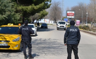 Edirne'de kurallara uymayan 106 kişiye 297 bin 900 lira ceza verildi