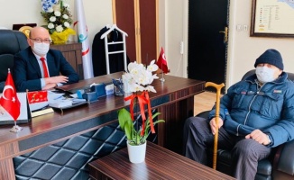 Kıbrıs gazisinden Gebze İlçe Sağlık Müdürü Dr. İlhan Kadıoğlu'na ziyaret