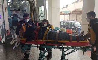 Orhangazi'de çatıdan düşen kişi yaralandı