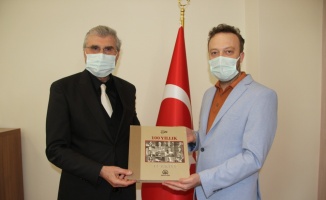 AA Sakarya Bölge Müdürü Velioğlu'ndan Büyükşehir Belediye Başkanı Yüce'ye ziyaret
