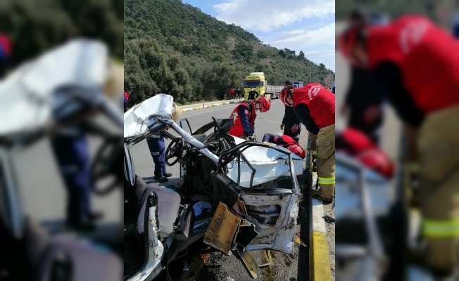 Balıkesir'de zincirleme trafik kazası: 1 ölü, 4 yaralı