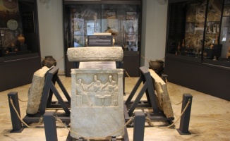 Bandırma Müzesi bulundurduğu 10 bin eserle ziyaretçilerini geçmişe götürüyor