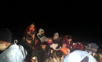 Çanakkale açıklarında Yunanistan unsurlarınca geri itilen 18 göçmen kurtarıldı