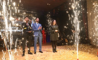 Kapaklı'daki ses yarışmasında Dilan Pamukçu birinci oldu