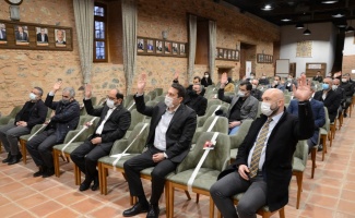Mimar Mühendis Grubu Derneği Bursa Şubesi'nde mevcut başkan Kasım Şükrü Karabulut güven tazeledi