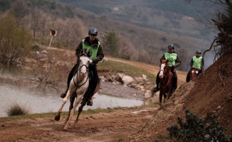 Tabiat Atlı Dayanıklılık Yarışları Kestel'de düzenlendi