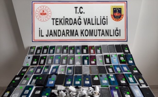 Tekirdağ'da gümrük kaçağı 70 cep telefonu ele geçirildi