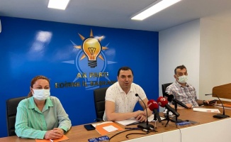 AK Parti Edirne Belediye Meclisi Üyeleri Belediye Başkanı Gürkan'ın sözlerine tepki gösterdi