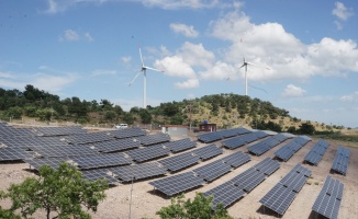 Balıkesir'de Havran Belediyesi 3 bin 780 güneş panelinden elektrik üretmeye başladı