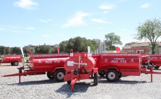 Balıkesir'de kırsal mahallelere su tankeri dağıtıldı