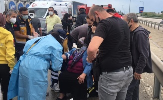 Bursa'da iki otomobilin çarpıştığı kazada 7 kişi yaralandı