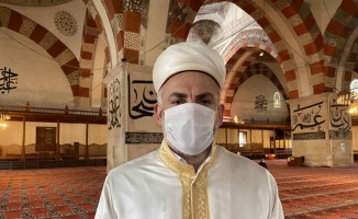 Edirne'deki Eski Cami'de bulunan Rükn-i Yemani ramazanda ilgi görüyor
