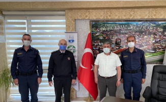 İl Jandarma Komutanı Albay Muzaffer Sandal, Bayırköy ve Vezirhan beldelerinde ziyaretlerde bulundu